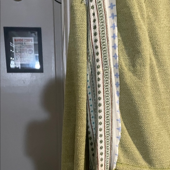 Ces Femme Olive Sweater with Patterned Sleeves - Picture 11 of 11